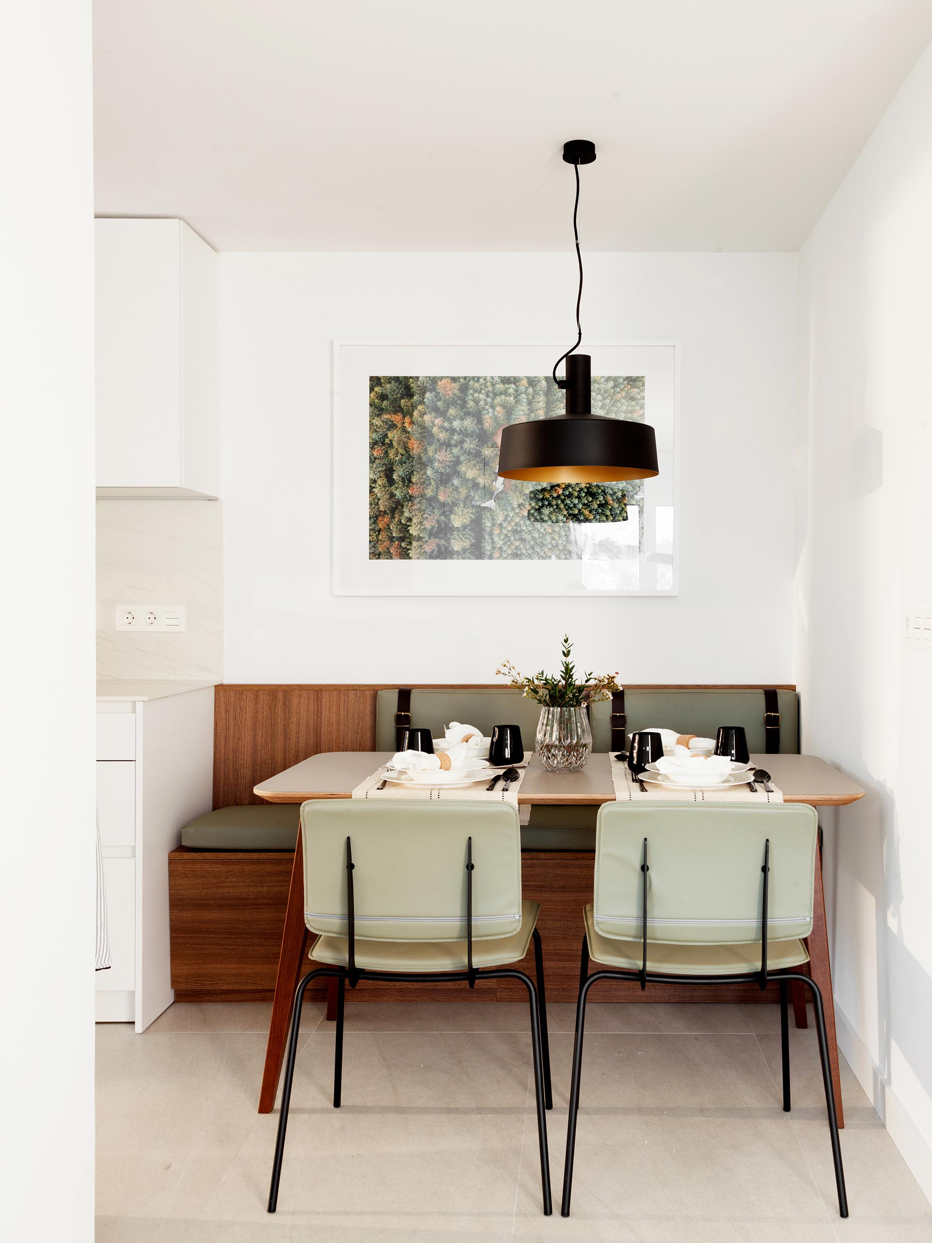 Cocinas Santos en estancias pequeñas, por la diseñadora Natalia Zubizarreta