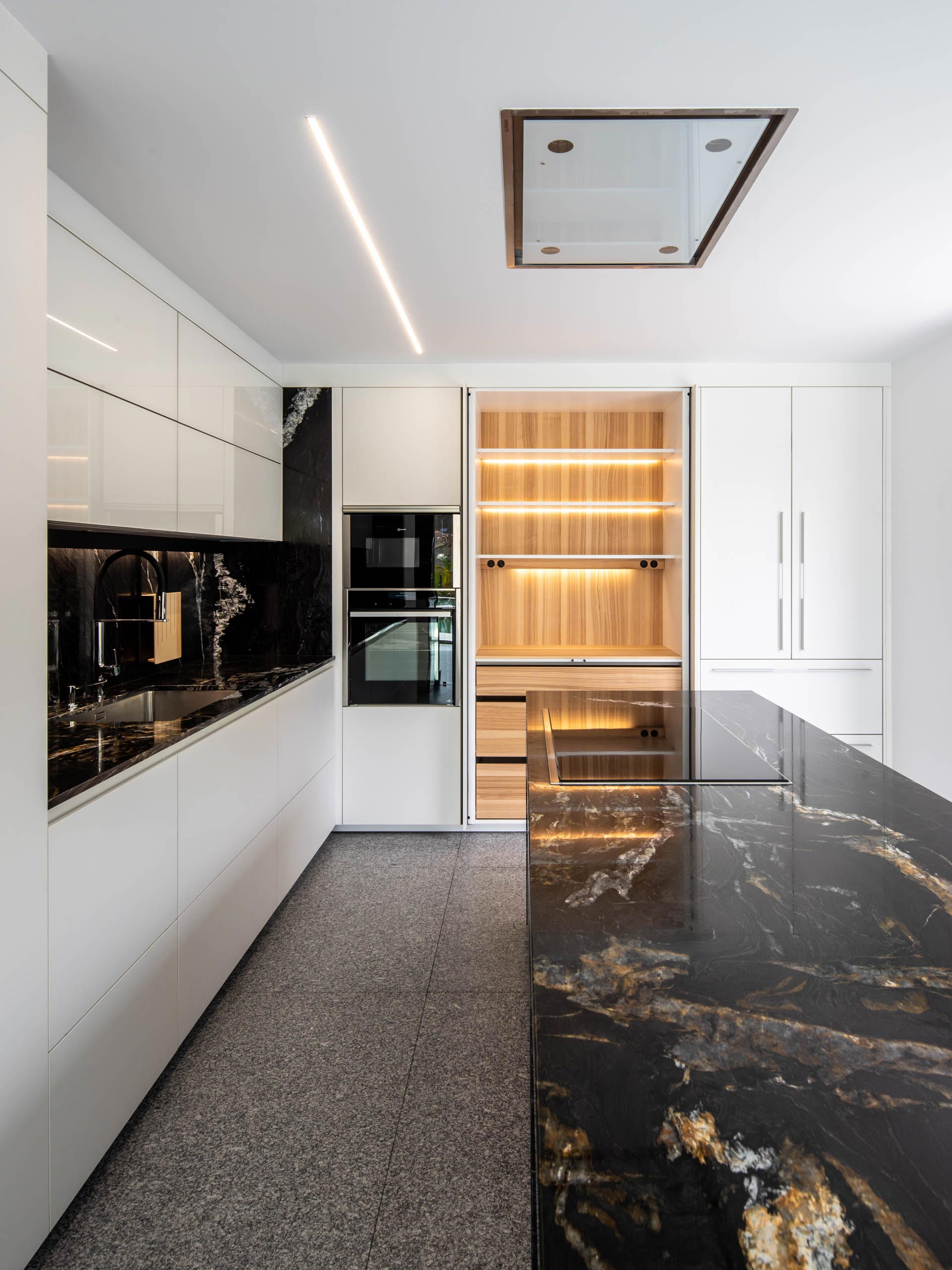 De door Santos ontworpen keukens gezien door de ogen van fotograaf Héctor Santos-Diez