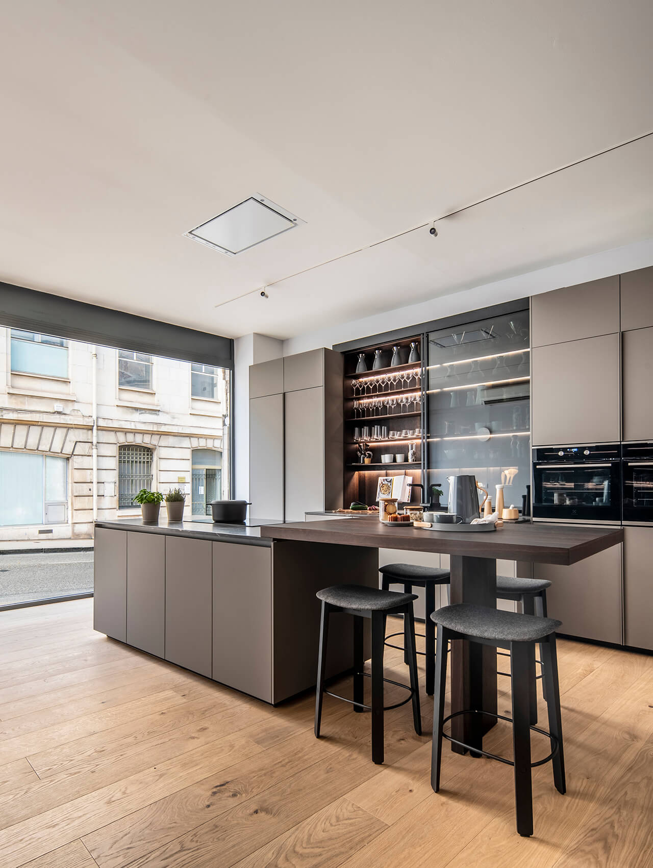 Grey Santos kitchen with worktop in Eba Auch in France