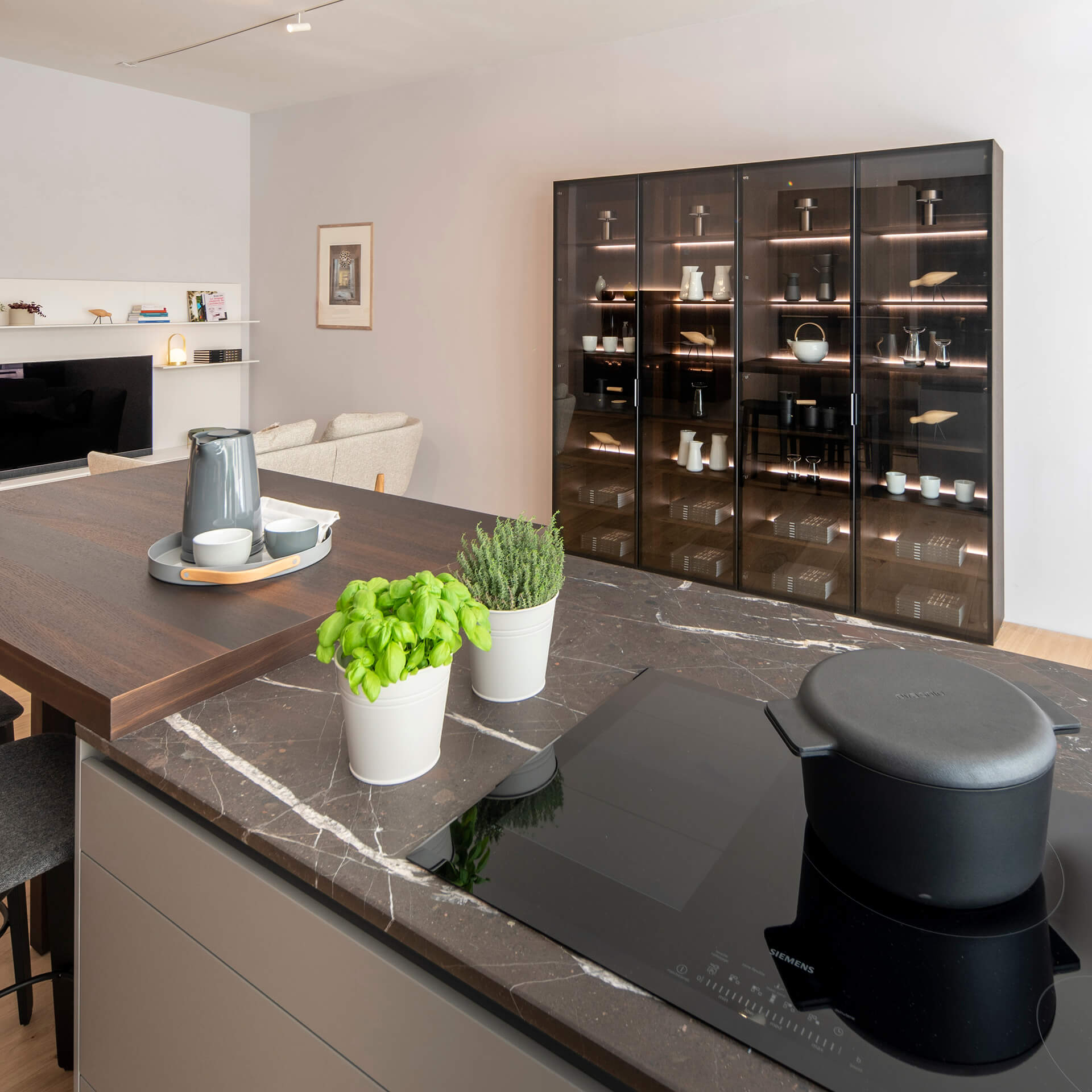 Grey Santos kitchen with glass door unit in new Eba Auch showroom