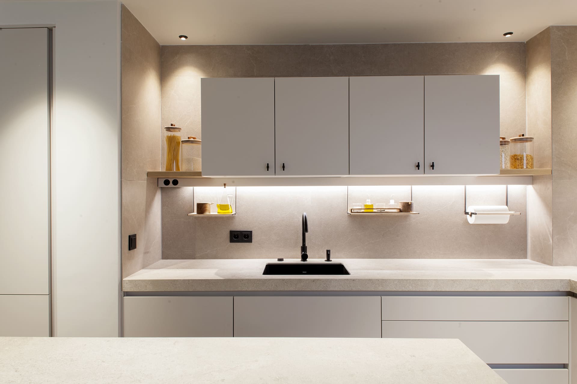 Wall and base units in cashmere Santos kitchen