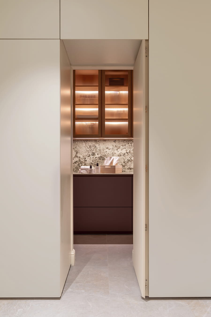 Laundry area integrated into the Santos kitchen at the new eba Genève showroom.